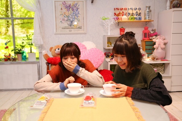 【収録オフショット】“料理回”で二人のエプロン選び 「水瀬いのりと大西沙織のPick Up Girls」第6回