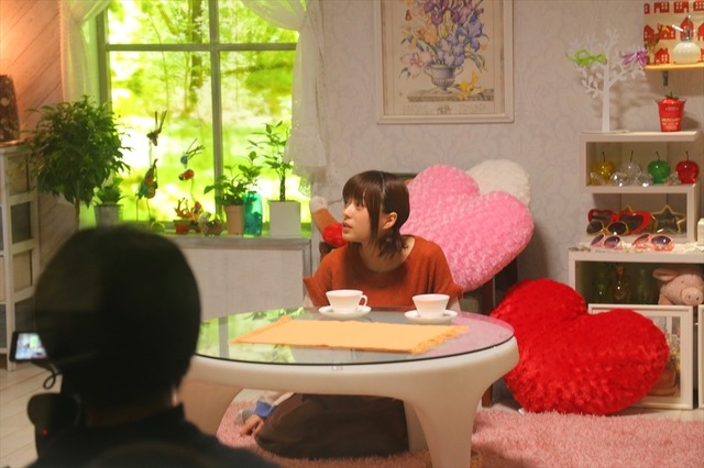 【収録オフショット】“料理回”で二人のエプロン選び 「水瀬いのりと大西沙織のPick Up Girls」第6回