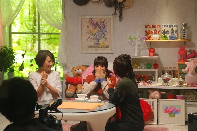 【収録オフショット】“料理回”で二人のエプロン選び 「水瀬いのりと大西沙織のPick Up Girls」第6回