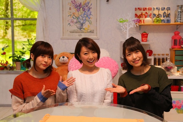 【収録オフショット】“料理回”で二人のエプロン選び 「水瀬いのりと大西沙織のPick Up Girls」第6回