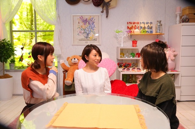 【収録オフショット】“料理回”で二人のエプロン選び 「水瀬いのりと大西沙織のPick Up Girls」第6回
