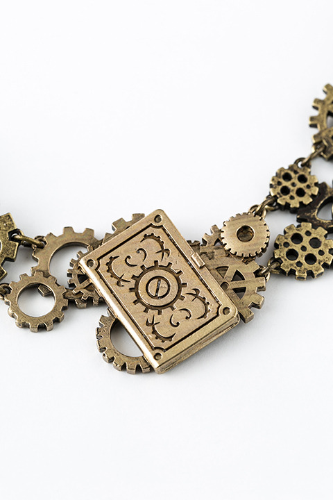 『アイドリッシュセブン』コラボレーション 和泉一織モデルブレスレット（税別4,600円）(C)アイドリッシュセブン