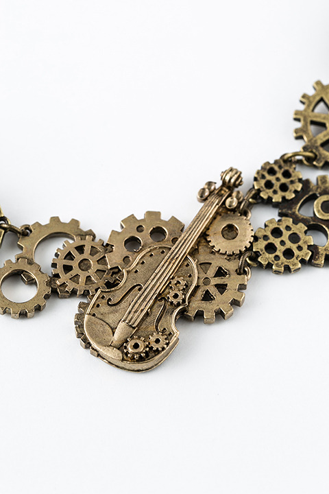 『アイドリッシュセブン』コラボレーション 六弥ナギモデルブレスレット（税別4,600円）(C)アイドリッシュセブン