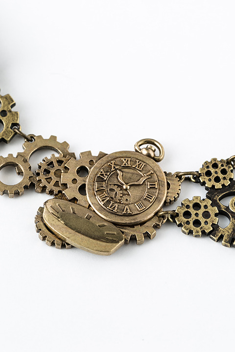 『アイドリッシュセブン』コラボレーション 八乙女楽モデルブレスレット（税別4,600円）(C)アイドリッシュセブン