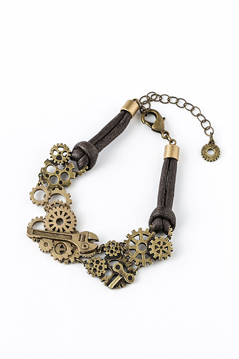 『アイドリッシュセブン』コラボレーション 十龍之介モデルブレスレット（税別4,600円）(C)アイドリッシュセブン