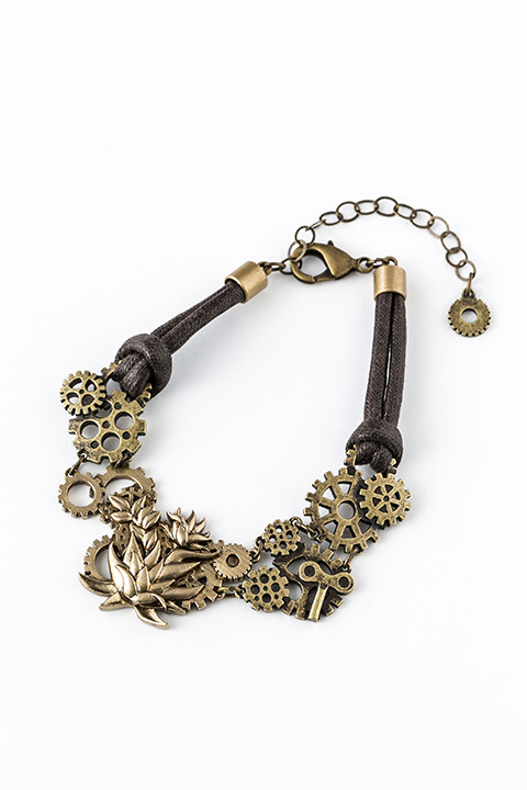 『アイドリッシュセブン』コラボレーション 千モデルブレスレット（税別4,600円）(C)アイドリッシュセブン