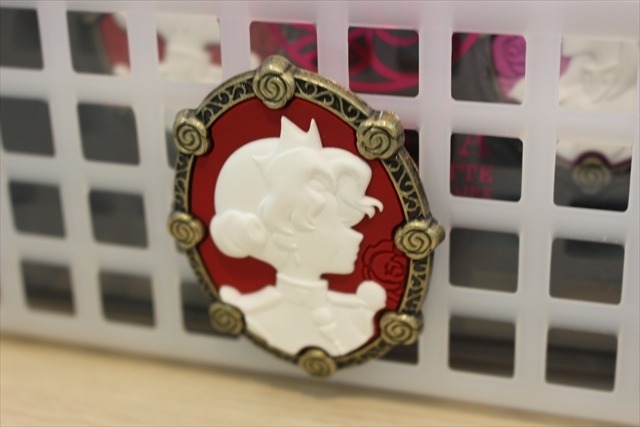 「少女革命ウテナ」原画など450点並ぶ記念展、薔薇に囲まれた撮影スポットなど全てが華麗