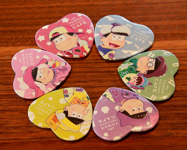 スペシャル缶バッジ(C)赤塚不二夫／おそ松さん製作委員会