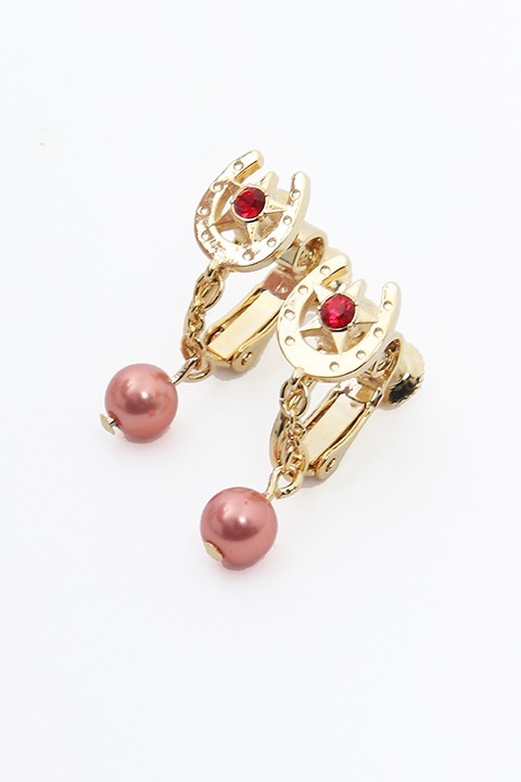 「自意識イヤリング おそ松モデル」10,800円（税抜）(C)赤塚不二夫／おそ松さん製作委員会