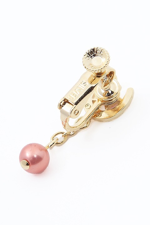 「自意識イヤリング おそ松モデル」10,800円（税抜）(C)赤塚不二夫／おそ松さん製作委員会