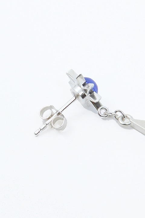 「自意識ピアス カラ松モデル」10,800円（税抜）(C)赤塚不二夫／おそ松さん製作委員会