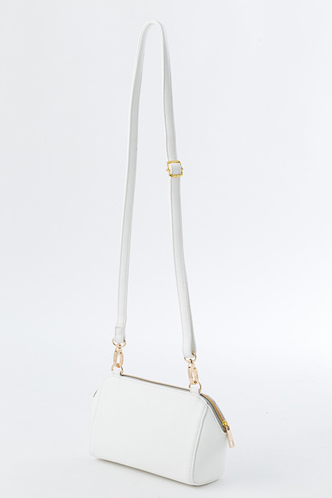 『血界戦線 & BEYOND』コラボレーション ポーチ レオナルド・ウォッチ モデル 6,500円（税別）(C)2017 内藤泰弘／集英社・血界戦線 & BEYOND製作委員会