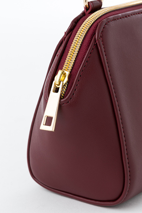 『血界戦線 & BEYOND』コラボレーション ポーチ クラウス・V・ラインヘルツ モデル 6,500円（税別）(C)2017 内藤泰弘／集英社・血界戦線 & BEYOND製作委員会