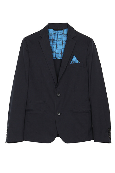 「『カウボーイビバップ』コラボレーション スパイク・スピーゲル モデル メンズスーツ」40,000円（税抜）(C)サンライズ