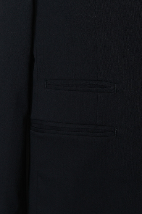 「『カウボーイビバップ』コラボレーション スパイク・スピーゲル モデル メンズスーツ」40,000円（税抜）(C)サンライズ