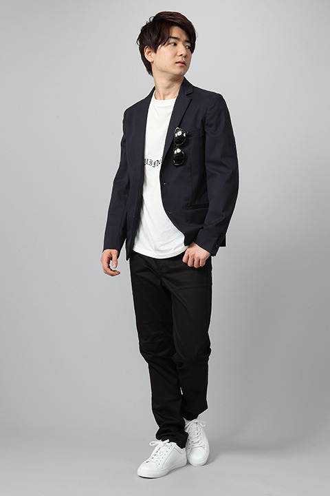 「『カウボーイビバップ』コラボレーション スパイク・スピーゲル モデル メンズスーツ」40,000円（税抜）(C)サンライズ