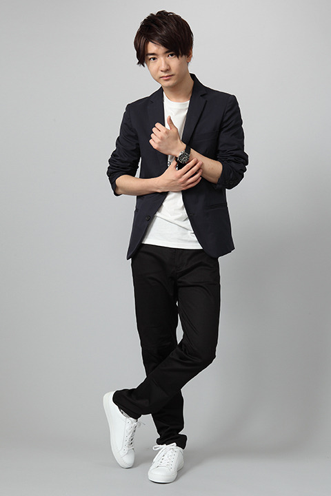 「『カウボーイビバップ』コラボレーション スパイク・スピーゲル モデル メンズスーツ」40,000円（税抜）(C)サンライズ