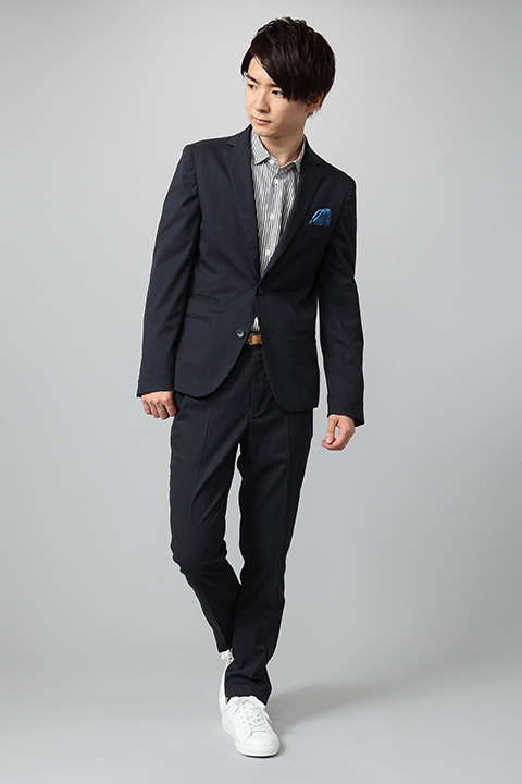 「『カウボーイビバップ』コラボレーション スパイク・スピーゲル モデル メンズスーツ」40,000円（税抜）(C)サンライズ