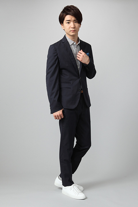 「『カウボーイビバップ』コラボレーション スパイク・スピーゲル モデル メンズスーツ」40,000円（税抜）(C)サンライズ