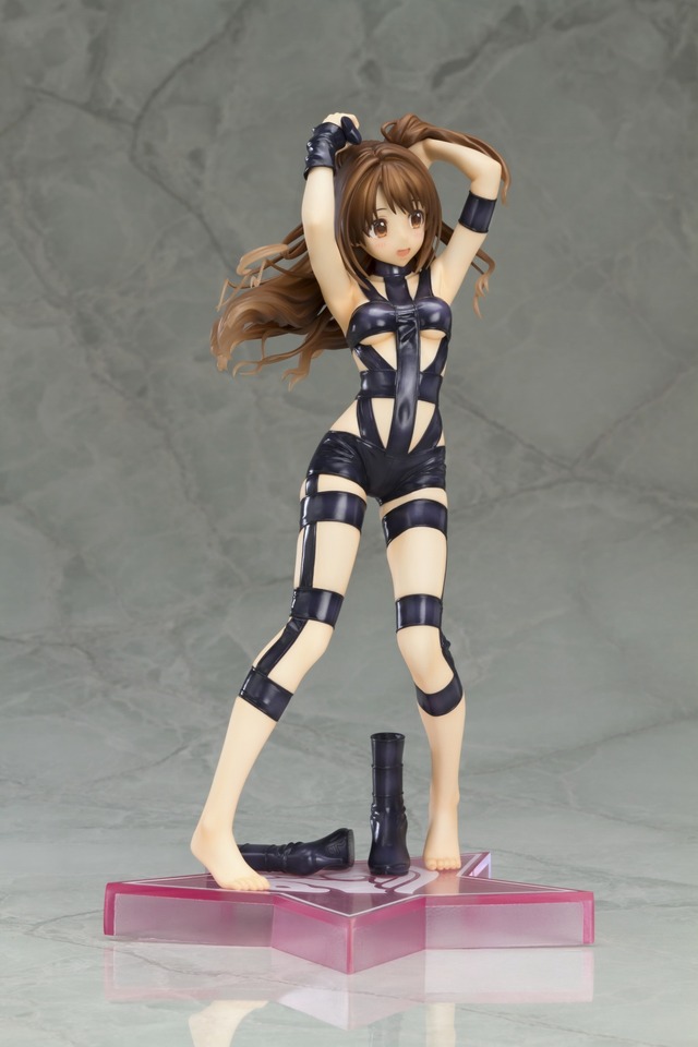 「島村卯月 HOT LIMIT Ver. 」11,574円（税抜）(C)DIESEL corporation (C)BANDAI NAMCO Entertainment Inc.