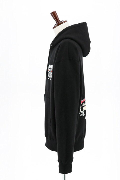 「ケンカするほど仲がいいパーカー」6,200円（税抜）(C)King Record.Co.,Ltd.