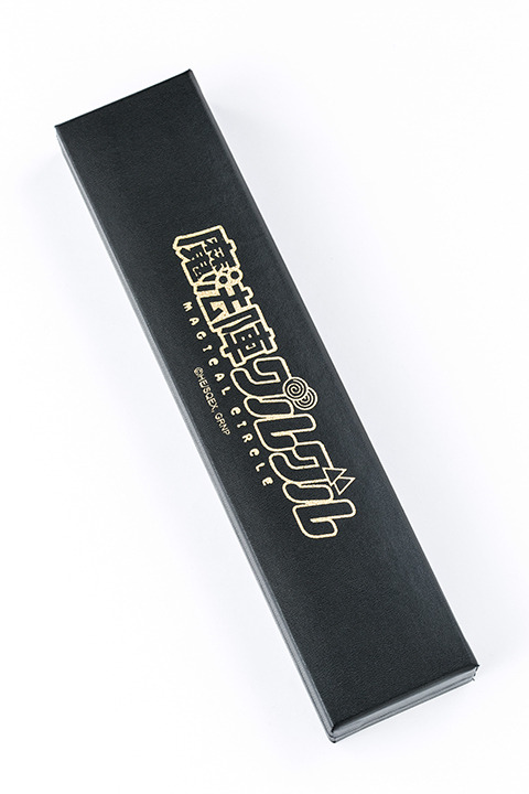 「『魔法陣グルグル』コラボレーション 腕時計」16,800円(税抜)(C)衛藤ヒロユキ／SQUARE