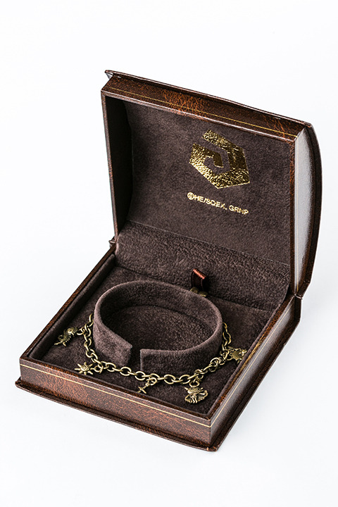 「『魔法陣グルグル』コラボレーション ブレスレット」6,800円(税抜)(C)衛藤ヒロユキ／SQUARE