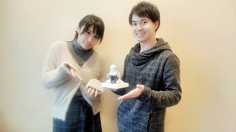可児那由多フィギュア観賞会 羽島伊月役・小林裕介（写真右）＆羽島千尋役・山本希望（写真左）(C)平坂読・小学館／妹さえいれば委員会