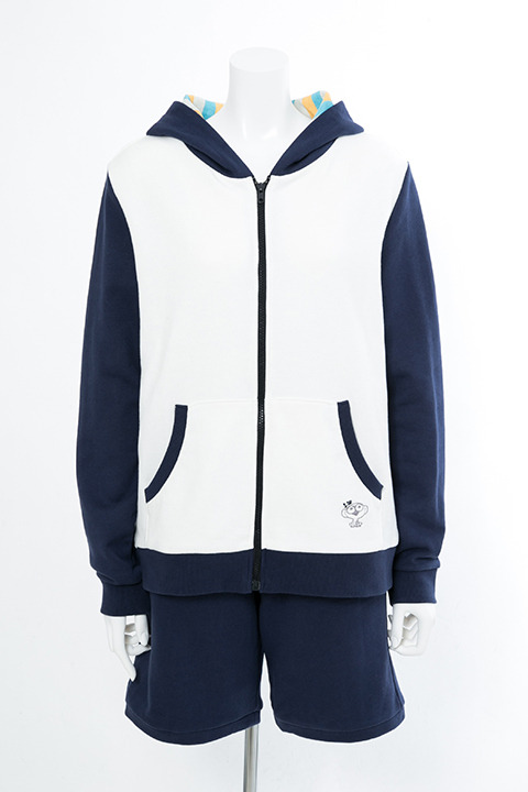 『血界戦線 & BEYOND』コラボレーション ルームウェア 10,800円（税別）レオナルド・ウォッチモデル(C)2017 内藤泰弘／集英社・血界戦線 & BEYOND製作委員会