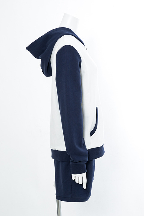 『血界戦線 & BEYOND』コラボレーション ルームウェア 10,800円（税別）レオナルド・ウォッチモデル(C)2017 内藤泰弘／集英社・血界戦線 & BEYOND製作委員会