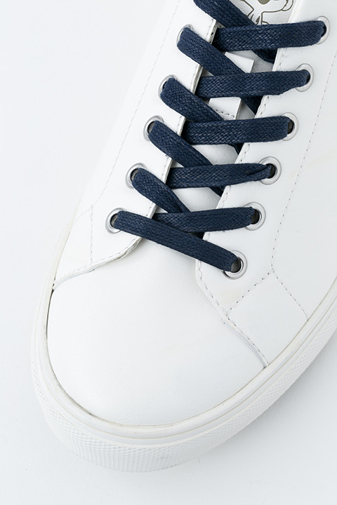 『血界戦線 & BEYOND』コラボレーション スニーカー 10,800円（税別）レオナルド・ウォッチモデル(C)2017 内藤泰弘／集英社・血界戦線 & BEYOND製作委員会