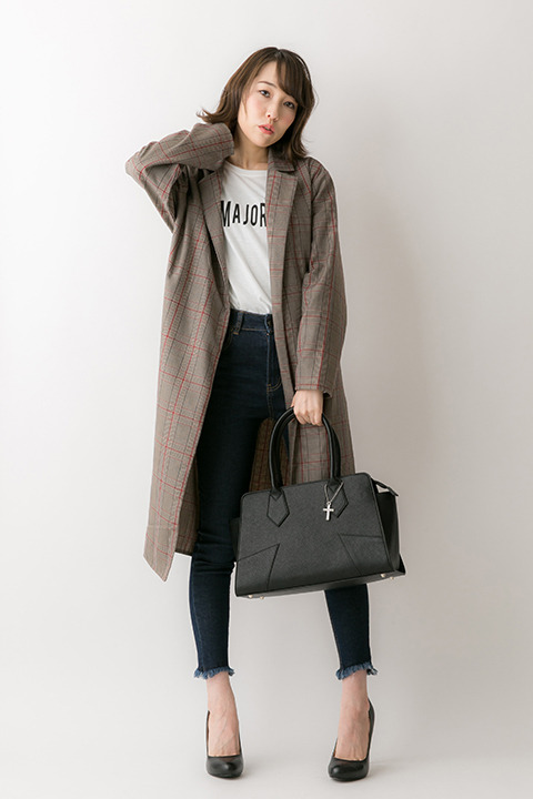 『血界戦線 & BEYOND』コラボレーション バッグ 12,800円（税別）クラウス・V・ラインヘルツモデル(C)2017 内藤泰弘／集英社・血界戦線 & BEYOND製作委員会