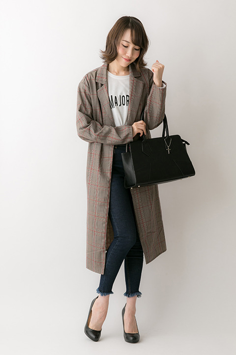 『血界戦線 & BEYOND』コラボレーション バッグ 12,800円（税別）クラウス・V・ラインヘルツモデル(C)2017 内藤泰弘／集英社・血界戦線 & BEYOND製作委員会