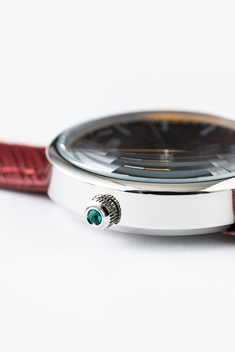 『血界戦線 & BEYOND』コラボレーション 腕時計 12,800円（税別）クラウス・V・ラインヘルツモデル(C)2017 内藤泰弘／集英社・血界戦線 & BEYOND製作委員会