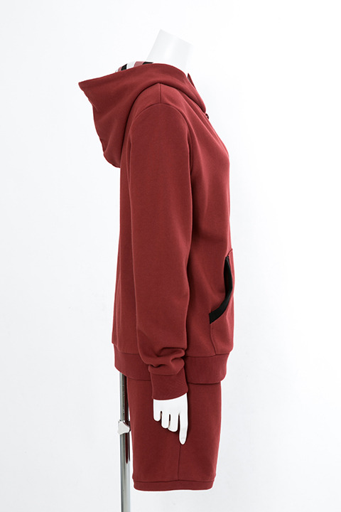 『血界戦線 & BEYOND』コラボレーション ルームウェア 10,800円（税別）クラウス・V・ラインヘルツモデル(C)2017 内藤泰弘／集英社・血界戦線 & BEYOND製作委員会