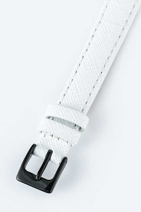 『血界戦線 & BEYOND』コラボレーション 腕時計 12,800円（税別）ザップ・レンフロモデル(C)2017 内藤泰弘／集英社・血界戦線 & BEYOND製作委員会