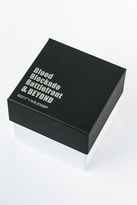 『血界戦線 & BEYOND』コラボレーション 腕時計 12,800円（税別）ザップ・レンフロモデル(C)2017 内藤泰弘／集英社・血界戦線 & BEYOND製作委員会