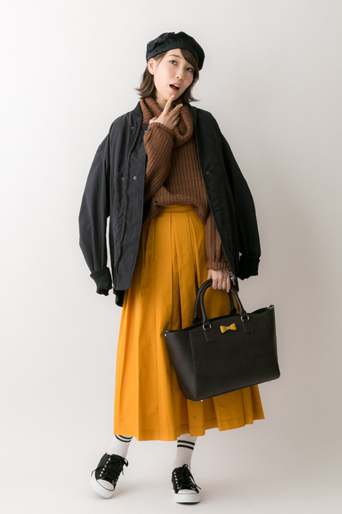 『血界戦線 & BEYOND』コラボレーション バッグ 12,800円（税別）スティーブン・A・スターフェイズモデル(C)2017 内藤泰弘／集英社・血界戦線 & BEYOND製作委員会