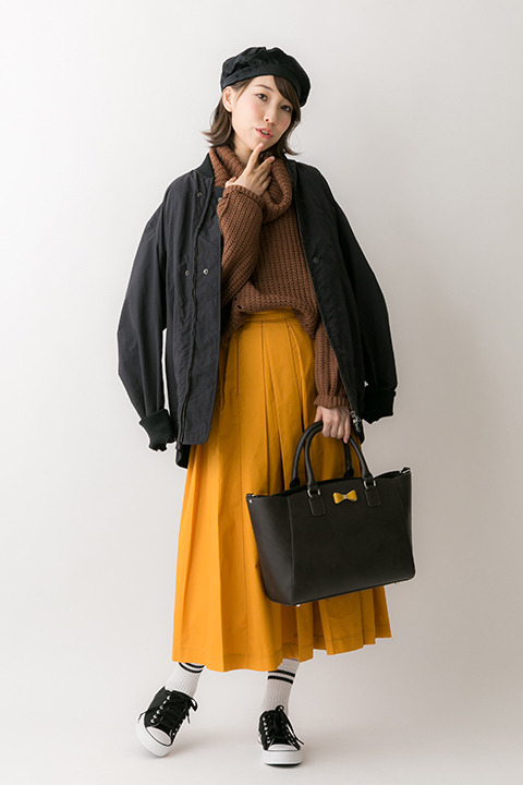 『血界戦線 & BEYOND』コラボレーション バッグ 12,800円（税別）スティーブン・A・スターフェイズモデル(C)2017 内藤泰弘／集英社・血界戦線 & BEYOND製作委員会