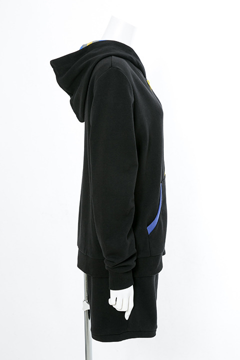 『血界戦線 & BEYOND』コラボレーション ルームウェア 10,800円（税別）スティーブン・A・スターフェイズモデル(C)2017 内藤泰弘／集英社・血界戦線 & BEYOND製作委員会