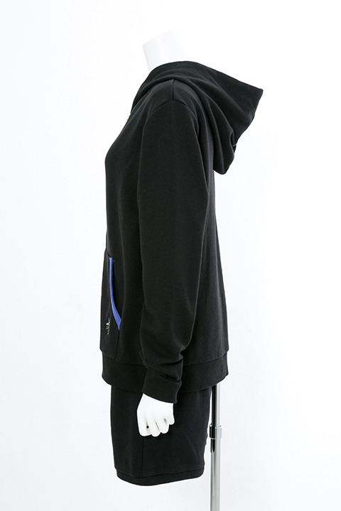 『血界戦線 & BEYOND』コラボレーション ルームウェア 10,800円（税別）スティーブン・A・スターフェイズモデル(C)2017 内藤泰弘／集英社・血界戦線 & BEYOND製作委員会