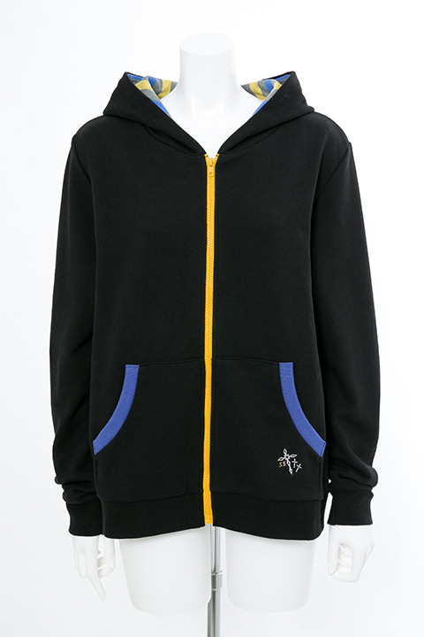 『血界戦線 & BEYOND』コラボレーション ルームウェア 10,800円（税別）スティーブン・A・スターフェイズモデル(C)2017 内藤泰弘／集英社・血界戦線 & BEYOND製作委員会