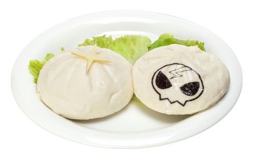 「キラメキ・ヨーコ肉まん」1,000円(C)GAINAX・中島かずき/アニプレックス・KONAMI・テレビ東京・電通 (C)2017 NAMCO All rights