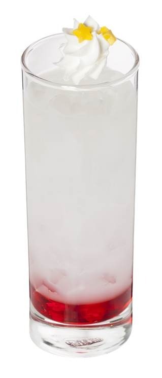 「いい女にお酒はつきものでしょ？」アルコール700円 ノンアルコール600円(C)GAINAX・中島かずき/アニプレックス・KONAMI・テレビ東京・電通 (C)2017 NAMCO All rights