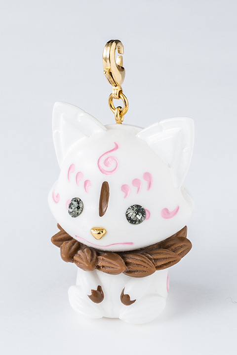 『刀剣乱舞-ONLINE-』コラボレーション　チャームセット（こんのすけ ホワイトチョコ モデル）9,800円（税別）(C)2015-2018 DMM GAMES/Nitroplus