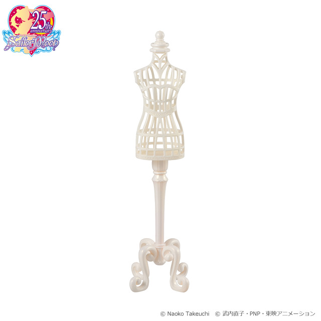 「Cherie Closet　美少女戦士セーラームーンシリーズ」付属するトルソー(C)Naoko Takeuchi (C)武内直子・PNP・東映アニメーション