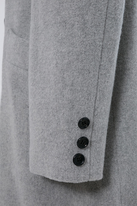 「天元突破グレンラガン×SuperGroupies」カミナモデル コート 価格 32,000円(税別) (C)GAINAX・中島かずき／アニプレックス・KONAMI・テレビ東京・電通