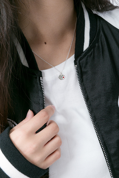 「天元突破グレンラガン×SuperGroupies」ヨーコモデル 着用イメージ(C)GAINAX・中島かずき／アニプレックス・KONAMI・テレビ東京・電通