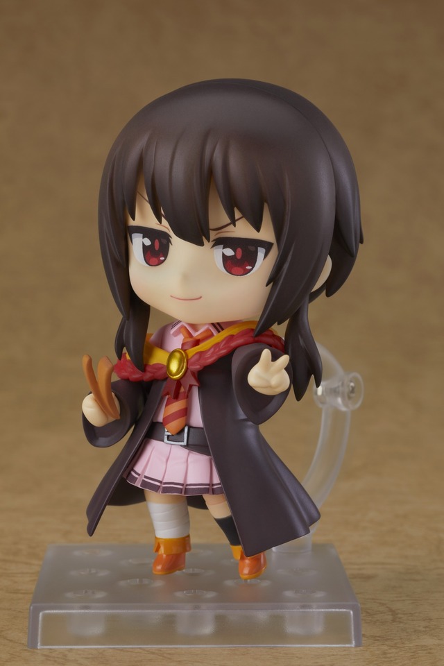 「ねんどろいど めぐみん 学生服Ver.」4,500円（税込）(C)2017 暁なつめ・三嶋くろね／KADOKAWA／このすば2製作委員会