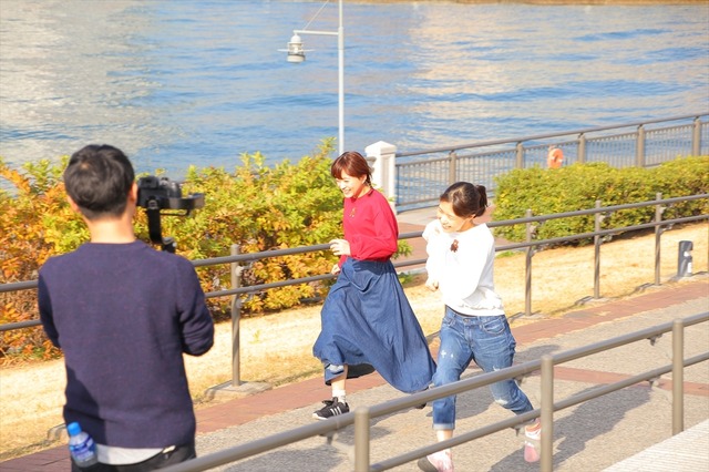 【収録オフショット】待望の初“外ロケ”回！視聴者に向けての直筆メッセージも「水瀬いのりと大西 沙織のPick Up Girls」第14回